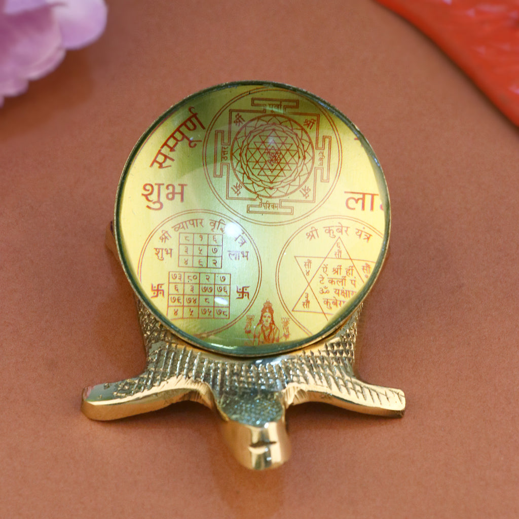 Feng Shui Turtle with Glass Shree Yantra – A symbolic decor piece for wealth, peace, and energy balance. India’s Largest Pooja Accessories Brand – www.satvikstore.in
