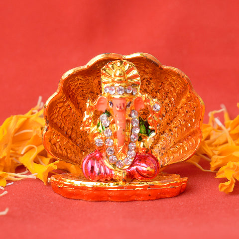  A beautifully designed Ganesh idol with seashells symbolizes prosperity, blessings, and spiritual harmony. Perfect for home decor and worship, this unique Ganesha statue combines artistic elements with a sacred touch. India’s Largest Pooja Accessories Brand – www.satvikstore.in 