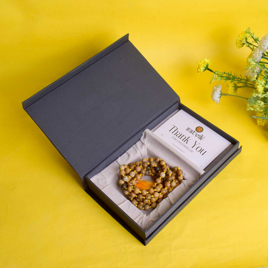 Picture Jasper Hakik Mala with 108 Beads – A natural stone mala promoting harmony, inner peace, and connection to Earth energies. India’s Premium Hakik Jap Mala store - www.satvikstore.in
